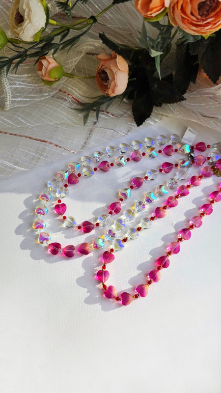 Чокер на шию з кристалів у формі сердечок рожево білих