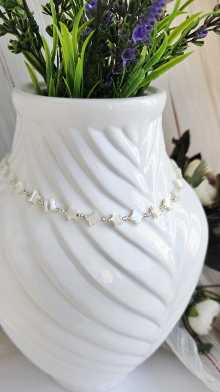 Чокер на шию перламутровий зі зірочками та конюшиною 