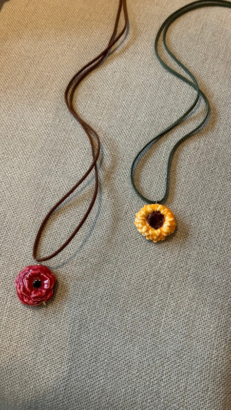 Підвіска керамічна квітка червоний мак